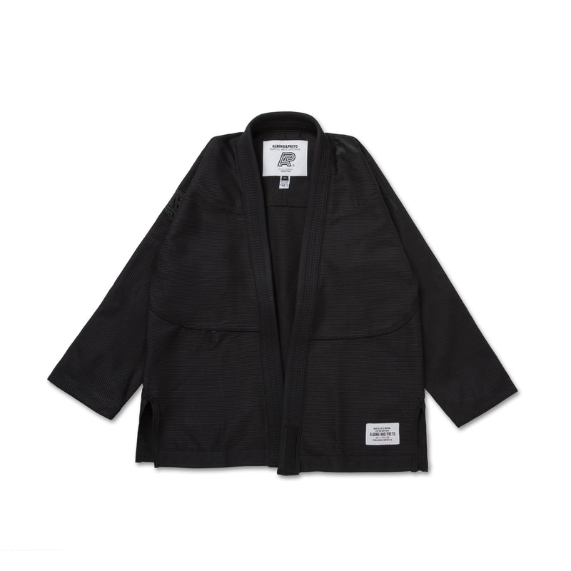 A&P SERIES 13 KIMONO BLACK – ALBINO & PRETO